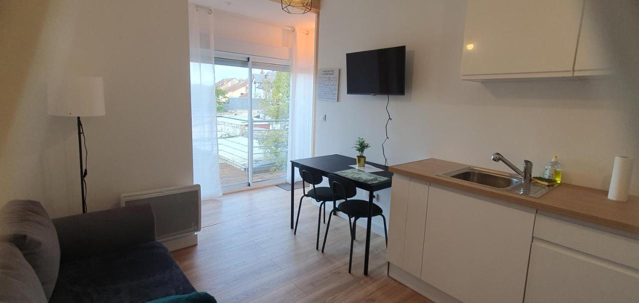 Charmant T2 Avec Grande Terrasse Quartier Jardin Massey Tarbes Bagian luar foto